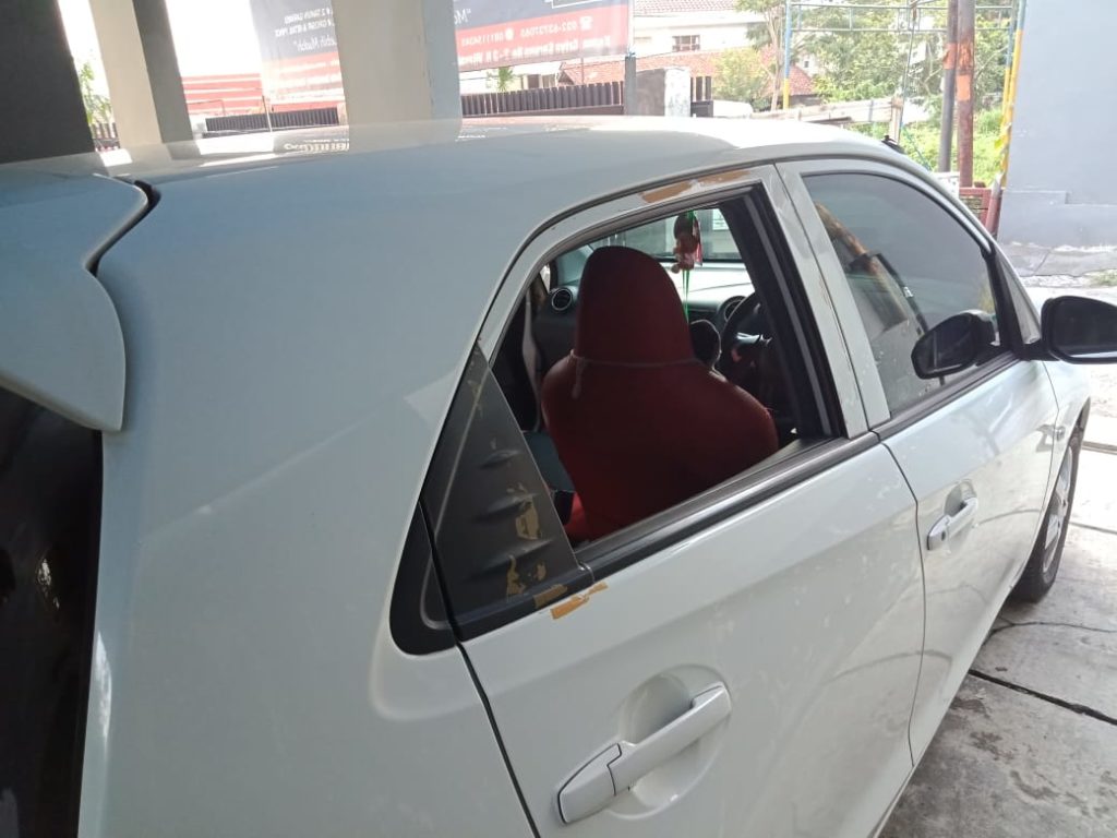  Kaca Mobil Honda Brio Pintu Belakang Jakarta Timur 