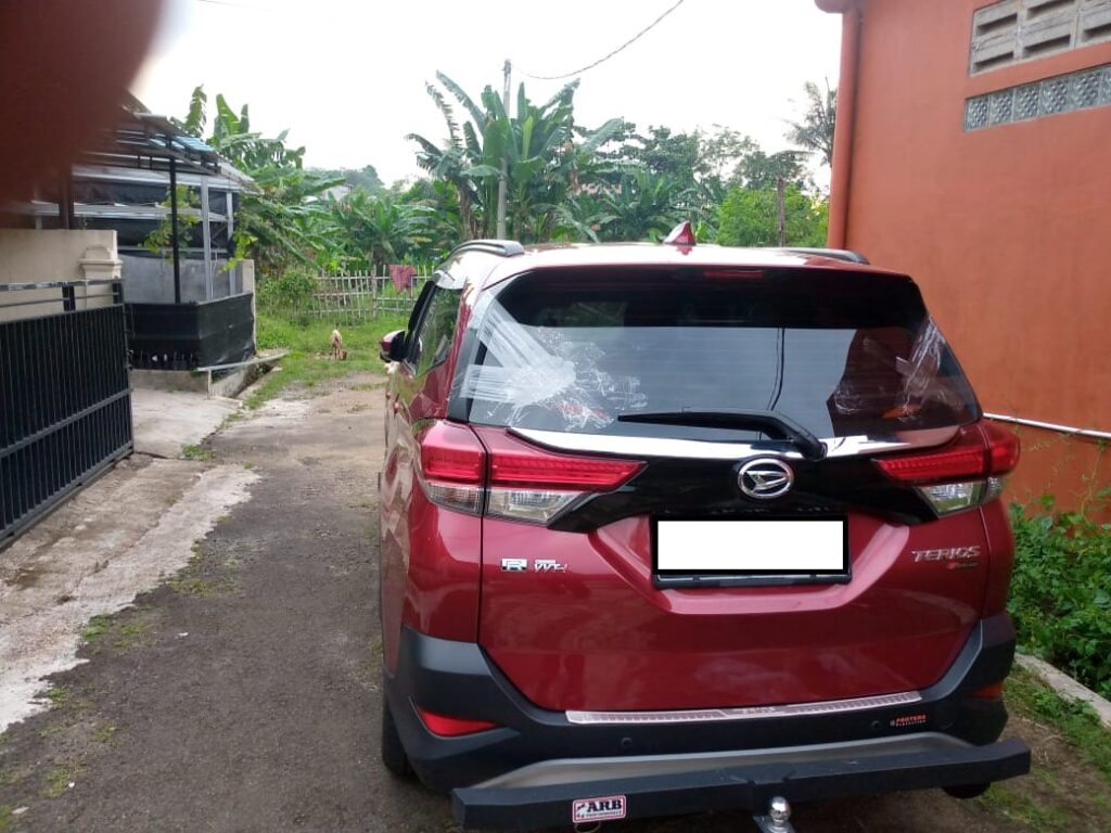 Kaca Mobil Belakang Daihatsu Terios SaifanKacaMobil